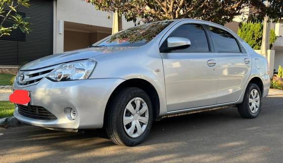 TOYOTA ETIOS 1.5 XS SEDAN 16V FLEX 4P MANUAL TOYOTA ETIOS 1.5 XS SEDAN 16V FLEX 4P MANUAL